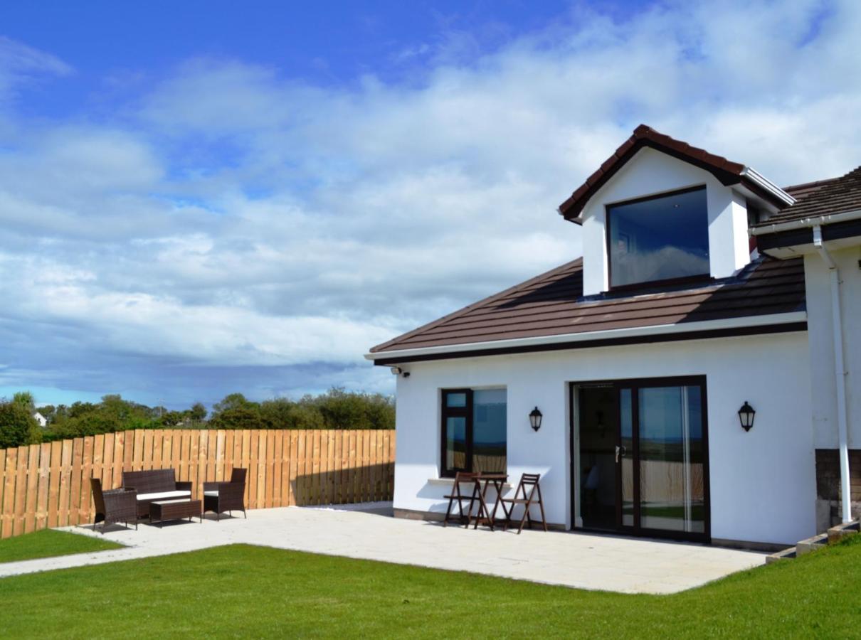 Beal Na Banna Apartment Coleraine Exterior photo