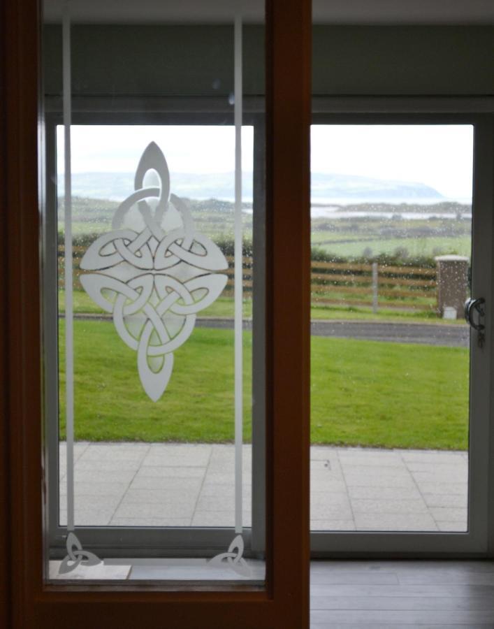 Beal Na Banna Apartment Coleraine Exterior photo